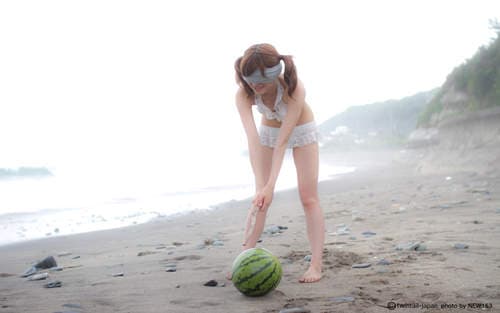 双马尾正妹 松川佑依子 趁这最后的夏天跑去海边玩耍吧 双马尾正妹 松川佑依子 趁这最后的夏天跑去海边玩耍吧