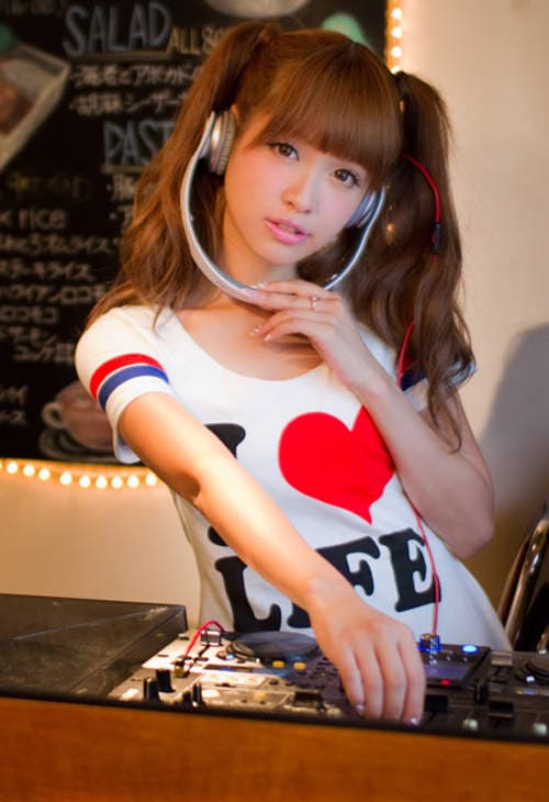 《日本双马尾百景》教科书上绝对看不到的日本美景都在这里ෆ◕ㅂ◕ෆ 《日本双马尾百景》教科书上绝对看不到的日本美景都在这里ෆ◕ㅂ◕ෆ