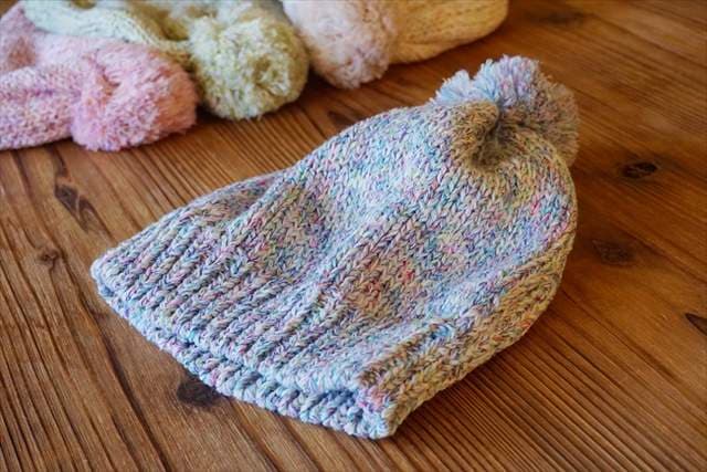 日本首创《双马尾专用毛帽》再也不用担心绑好的头发被压乱啰♪ 日本首创《双马尾专用毛帽》再也不用担心绑好的头发被压乱啰♪