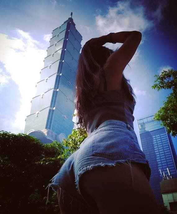 圣诞最IN装扮《涉谷由里的驯鹿欧派》H罩杯暴露狂在台湾过圣诞喔 圣诞最IN装扮《涉谷由里的驯鹿欧派》H罩杯暴露狂在台湾过圣诞喔