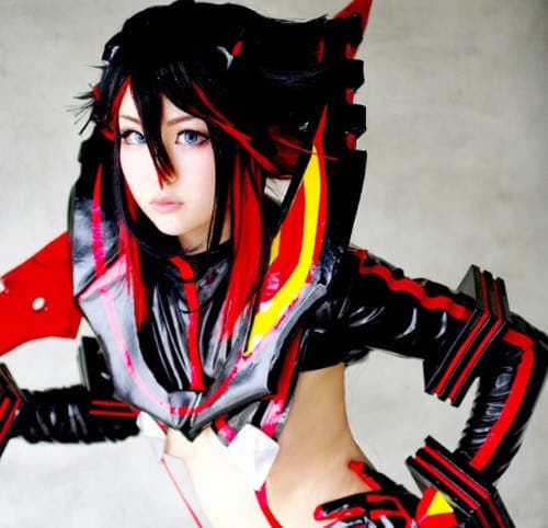 夜月歩 暴露的水手服下展现出强大的力量 夜月歩 暴露的水手服下展现出强大的力量