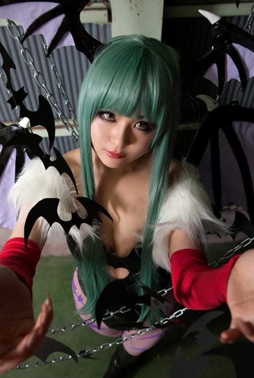 夜月歩 暴露的水手服下展现出强大的力量 夜月歩 暴露的水手服下展现出强大的力量