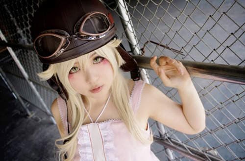 夜月歩 暴露的水手服下展现出强大的力量 夜月歩 暴露的水手服下展现出强大的力量