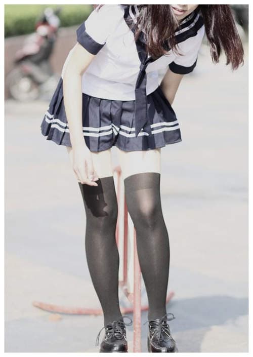 究极组合《绝对领域 x 水手服》这回合三次元赢了 究极组合《绝对领域 x 水手服》这回合三次元赢了