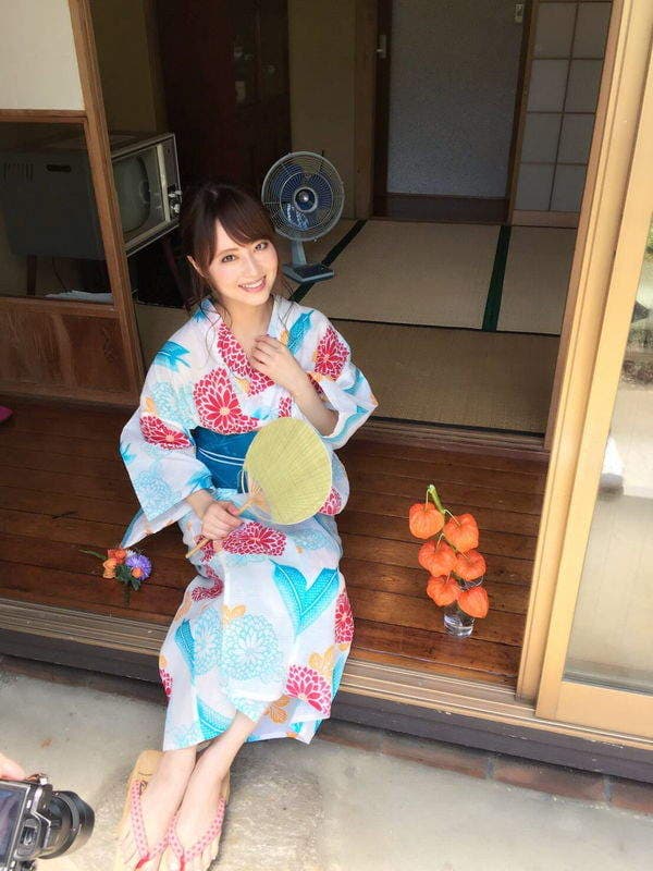 《吉泽明步引退》AV界步姐15年谢谢妳的照顾惹 《吉泽明步引退》AV界步姐15年谢谢妳的照顾惹